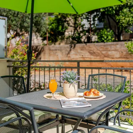 Anka Apartment *